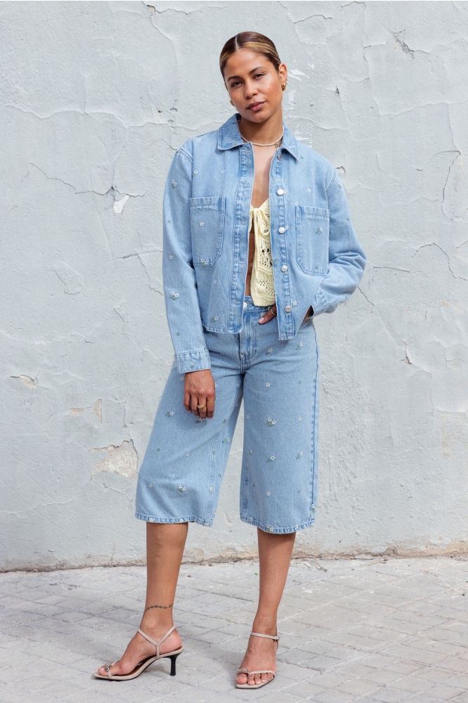 ONLCASSIE EMB LS OVS DNM SHIRT AKM 15349520 LIGHT BLUE DENIM
